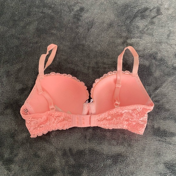 Victoria's Secret Dream Angels Demi Lace Bra - Picture 2 of 4